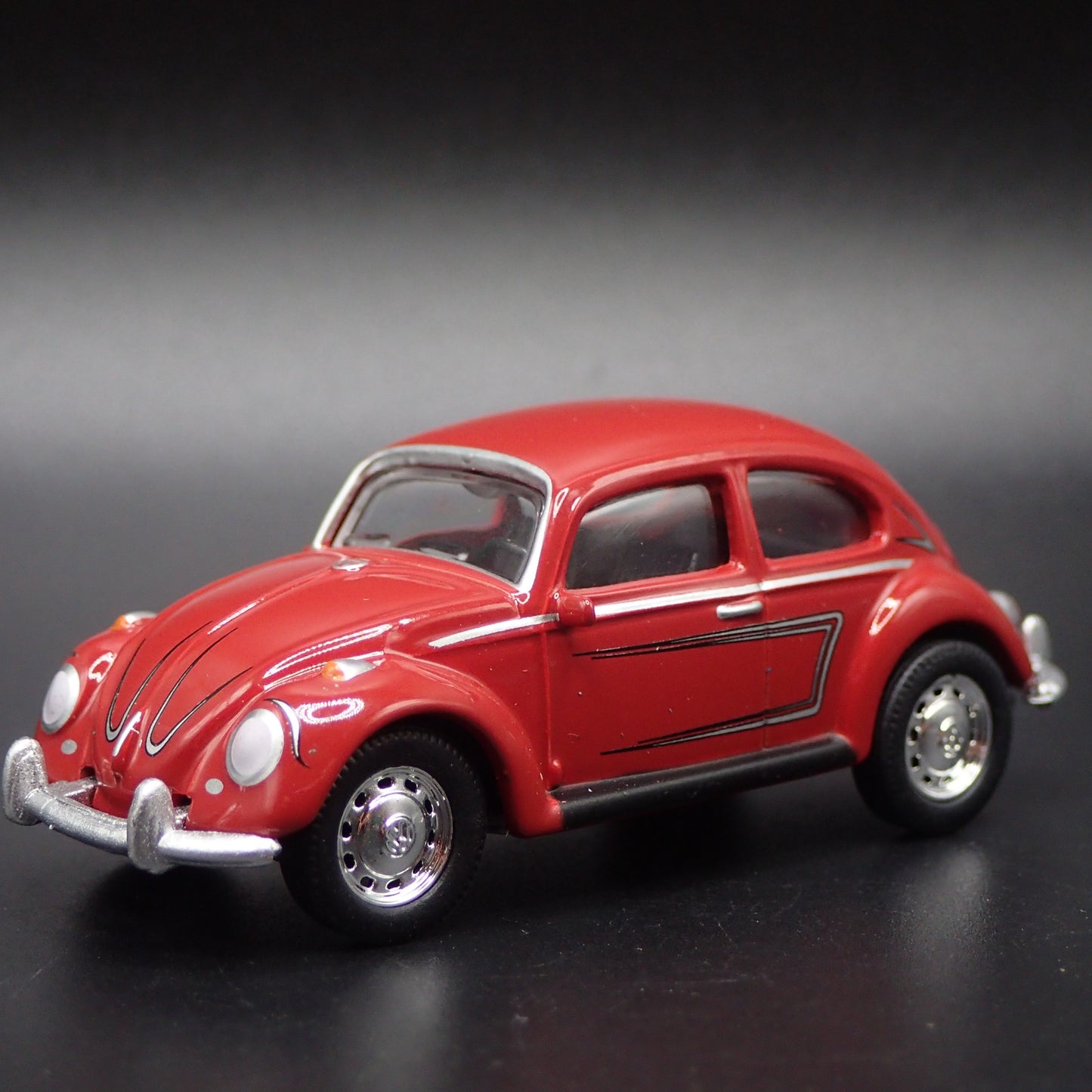 1960-1967 VW VOLKSWAGEN BEETLE BUG RED RARE 1:64 SCALE DIORAMA DIECAST MODEL CAR