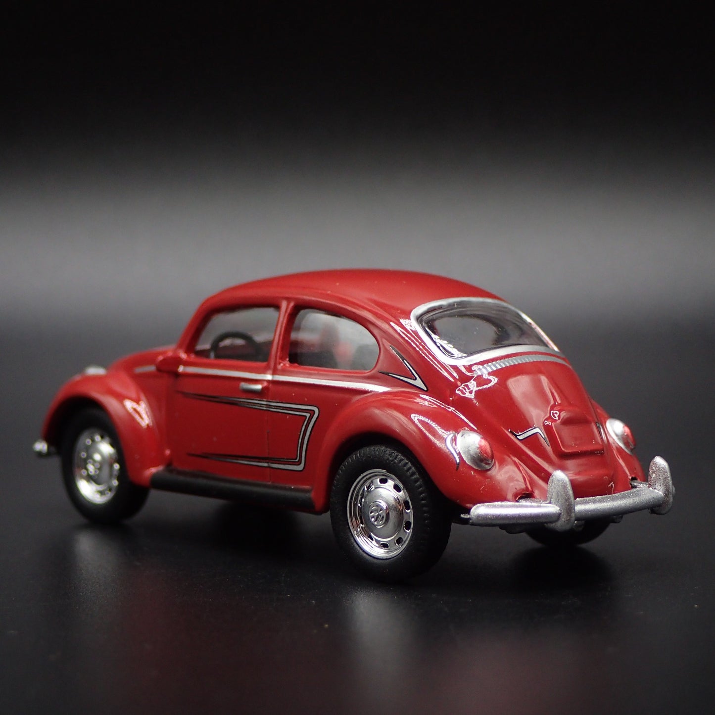 1960-1967 VW VOLKSWAGEN BEETLE BUG RED RARE 1:64 SCALE DIORAMA DIECAST MODEL CAR