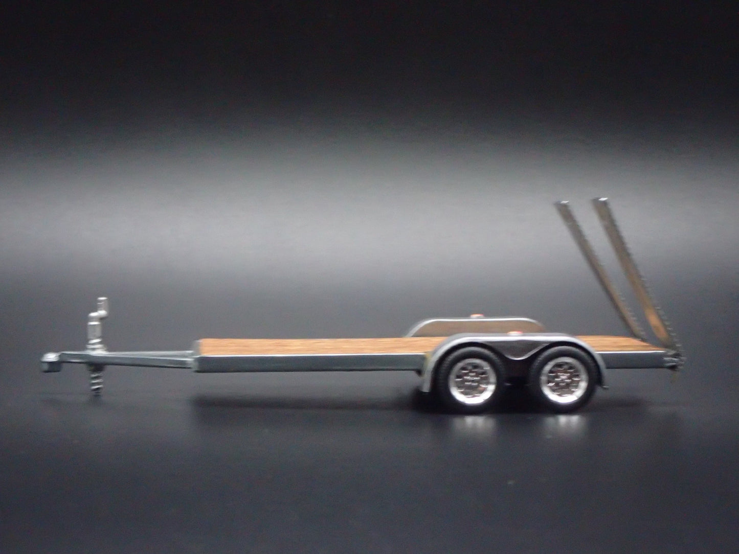 FLATBED CAR HAULER TRAILER  WITH LOADING RAMPS 1:64 SCALE DIORAMA PROP MODEL