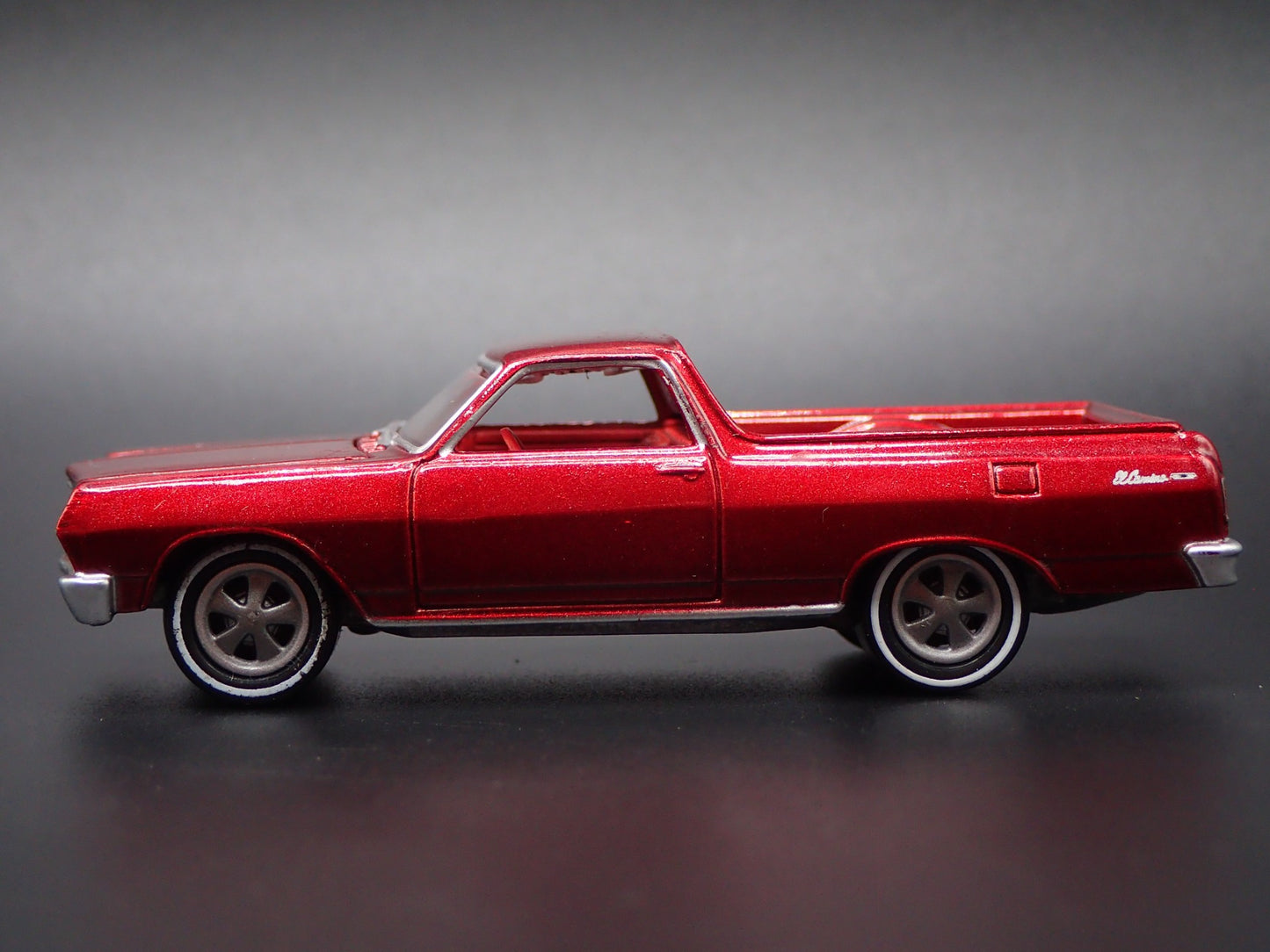1964 64 CHEVY CHEVROLET EL CAMINO BURGUNDY 1:64 SCALE DIORAMA DIECAST MODEL CAR