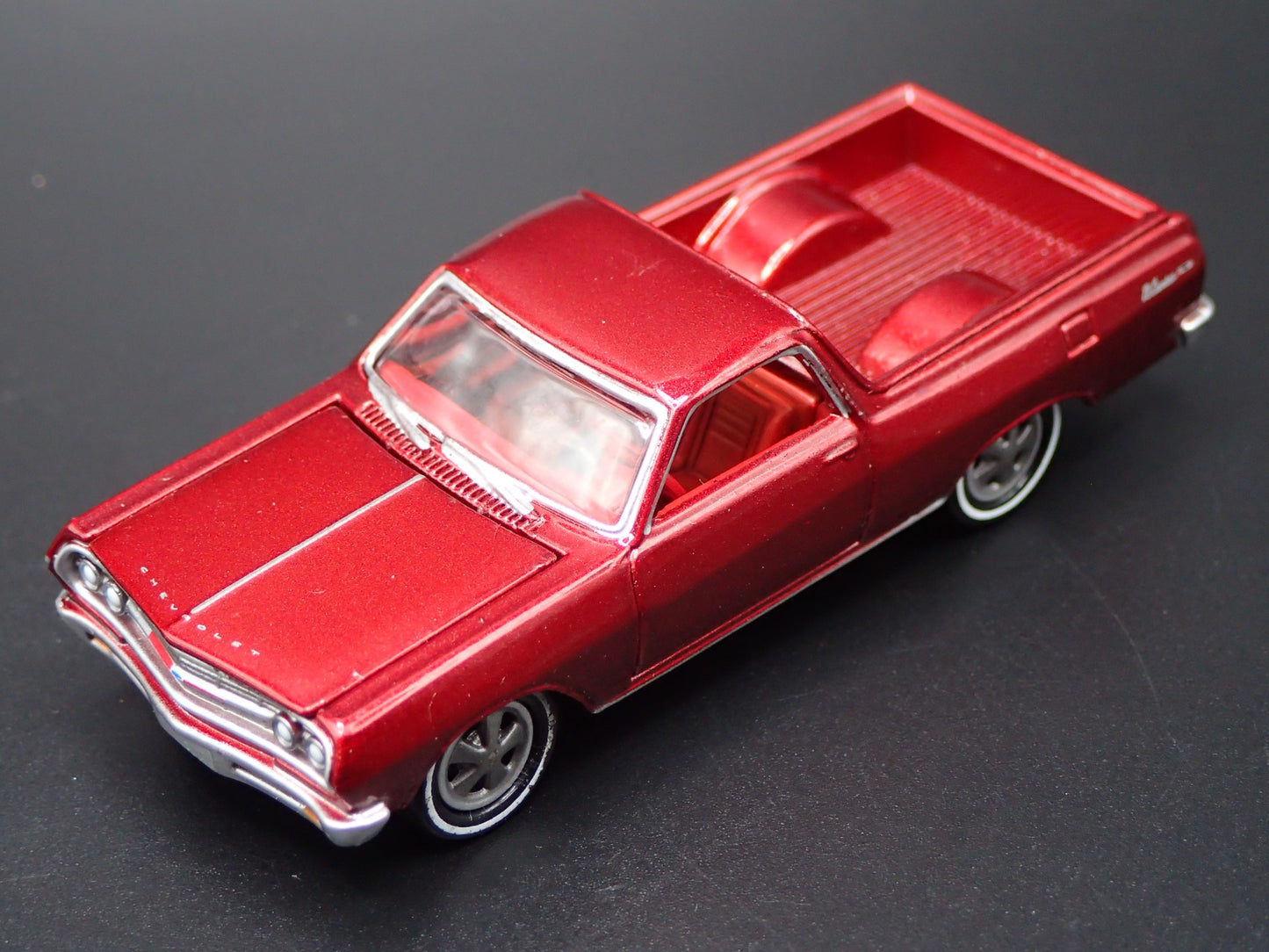 1964 64 CHEVY CHEVROLET EL CAMINO BURGUNDY 1:64 SCALE DIORAMA DIECAST MODEL CAR