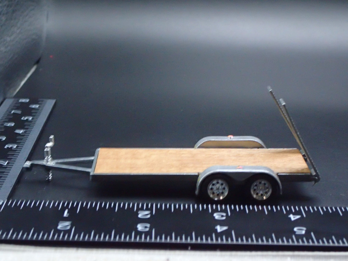 FLATBED CAR HAULER TRAILER  WITH LOADING RAMPS 1:64 SCALE DIORAMA PROP MODEL