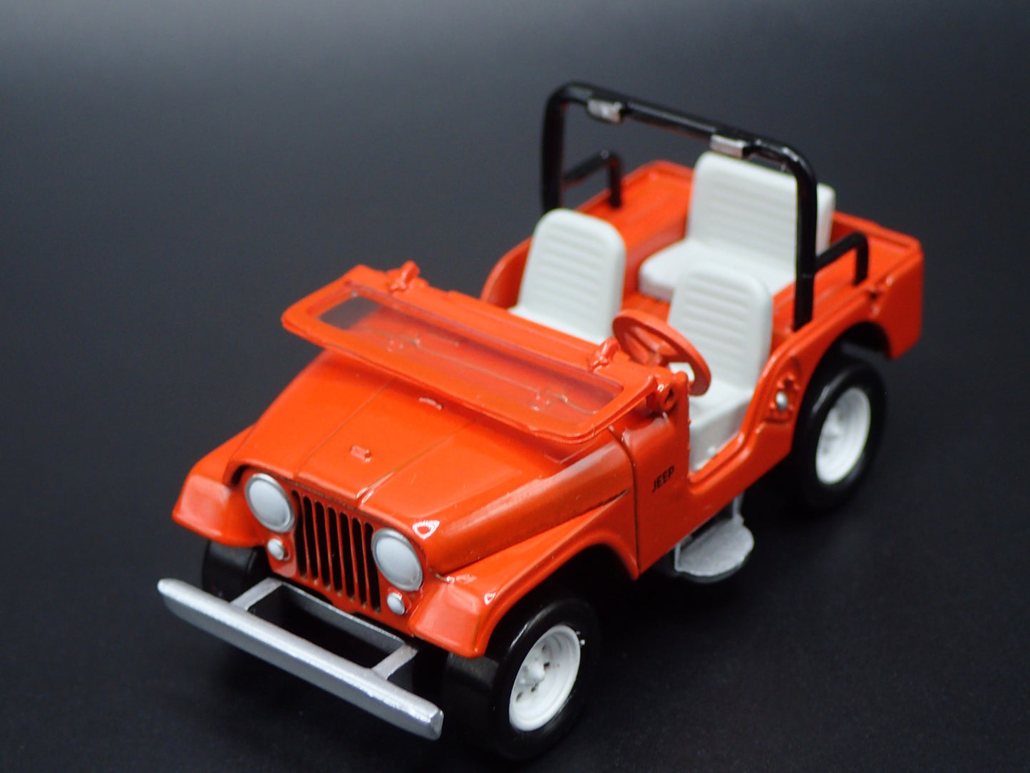 1944-1986 JEEP CJ5 RED RARE 1/64 SCALE COLLECTIBLE DIORAMA DIECAST MODEL CAR
