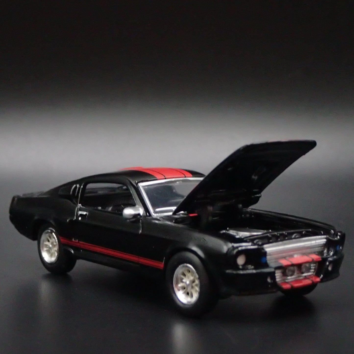 1967 67 FORD MUSTANG ELEANOR 1:64 SCALE COLLECTIBLE DIORAMA DIECAST MODEL CAR