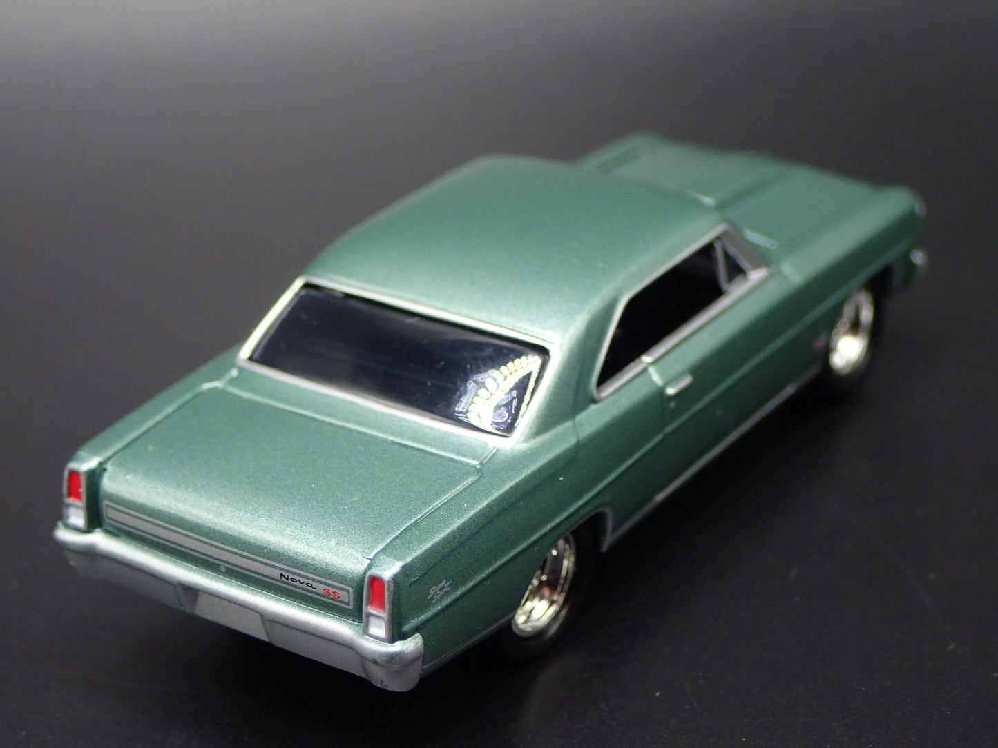 1967 67 CHEVY CHEVROLET NOVA SS GREEN RARE 1:64 SCALE DIORAMA DIECAST MODEL CAR