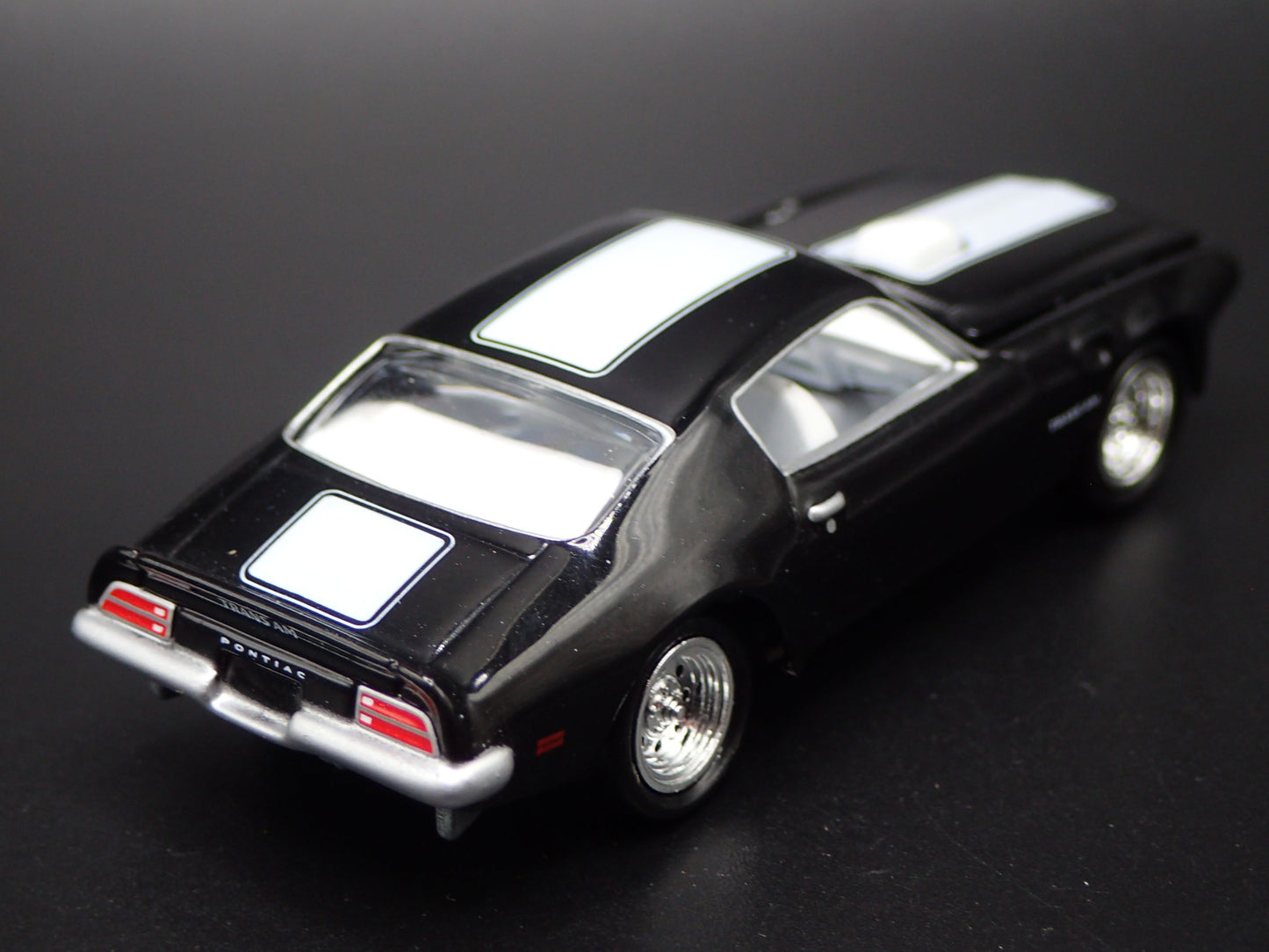 1972 72 PONTIAC FIREBIRD TA TRANS AM BLACK 1:64 SCALE DIORAMA DIECAST MODEL CAR