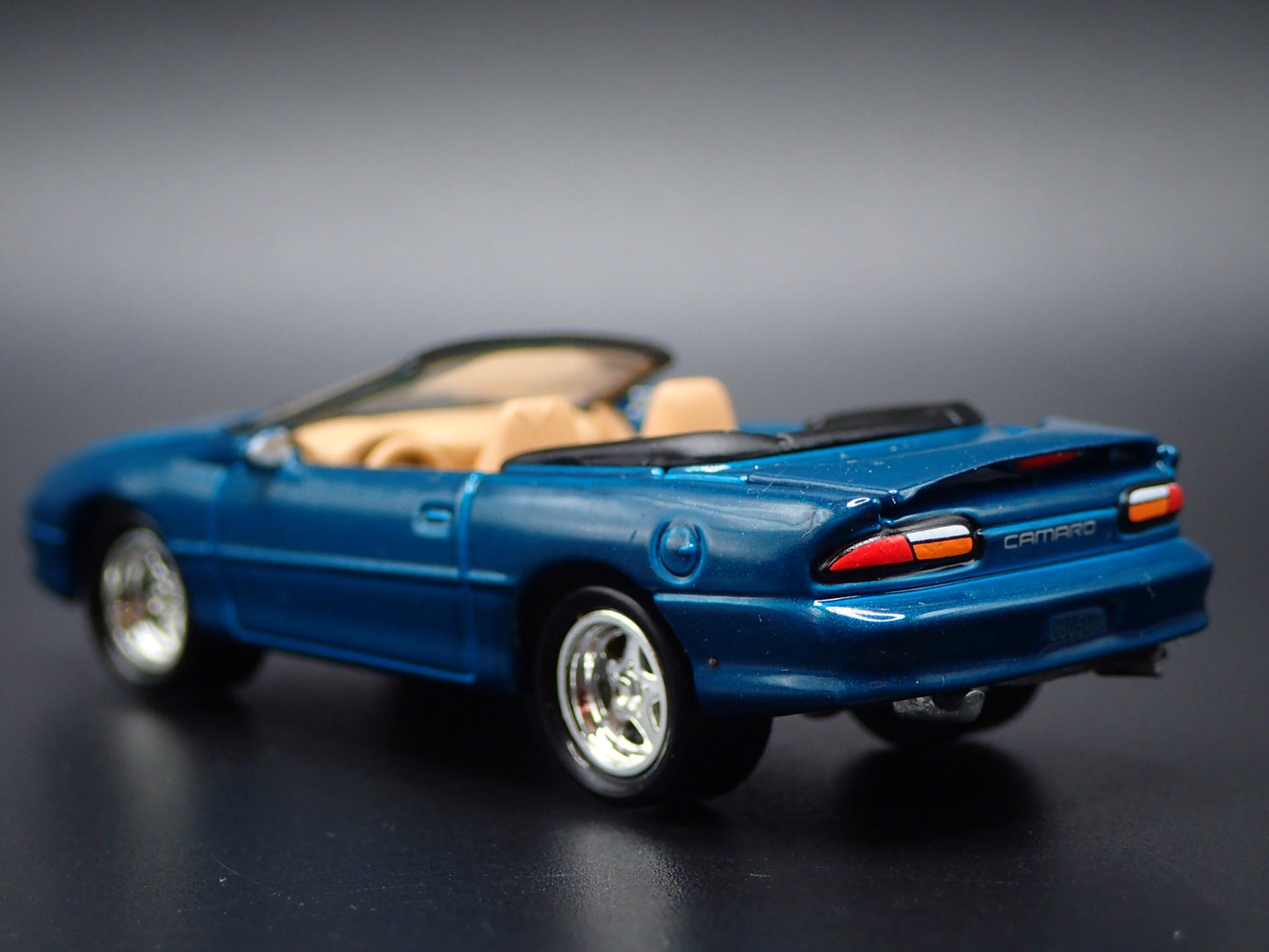 1993-2002 CHEVY CHEVROLET CAMARO CONVERTIBLE GREEN 1:64 SCALE DIECAST MODEL CAR