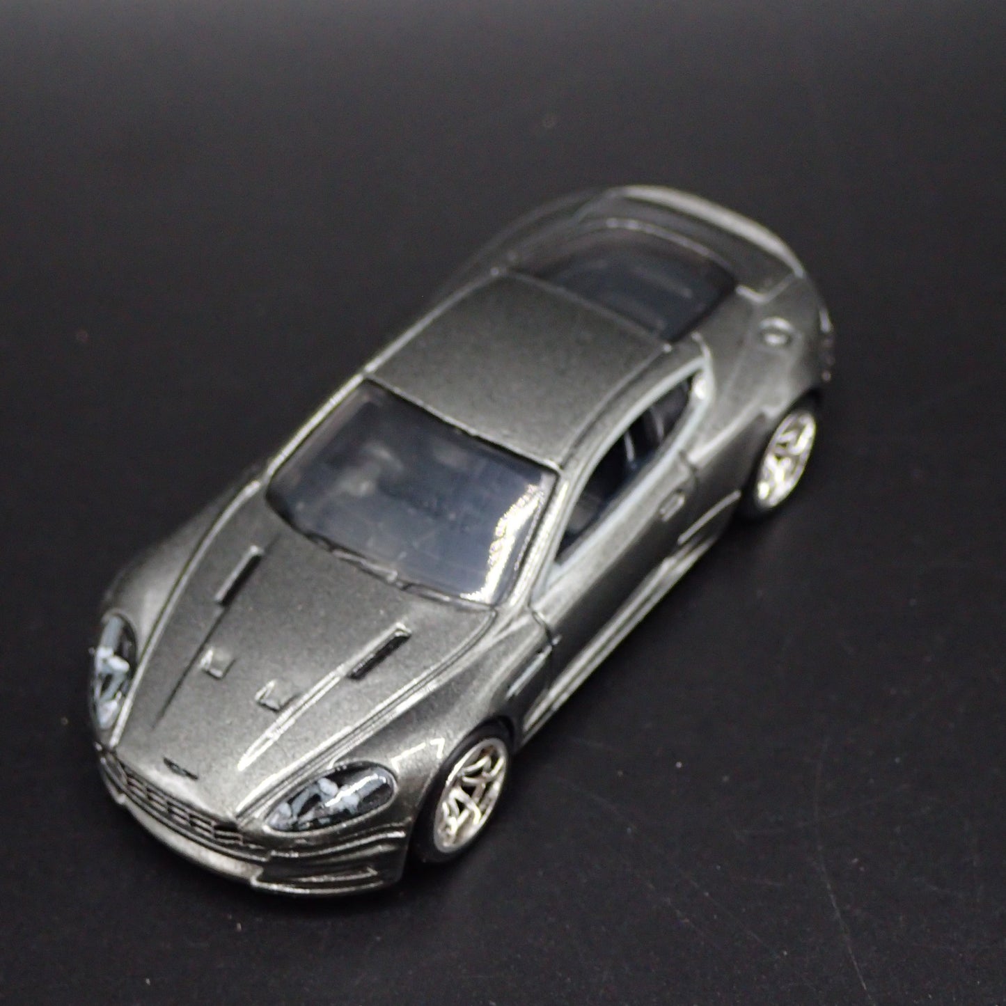 2008-2012 ASTON MARTIN DBS 007 CASINO ROYALE GRAY 1/64 SCALE DIECAST MODEL CAR