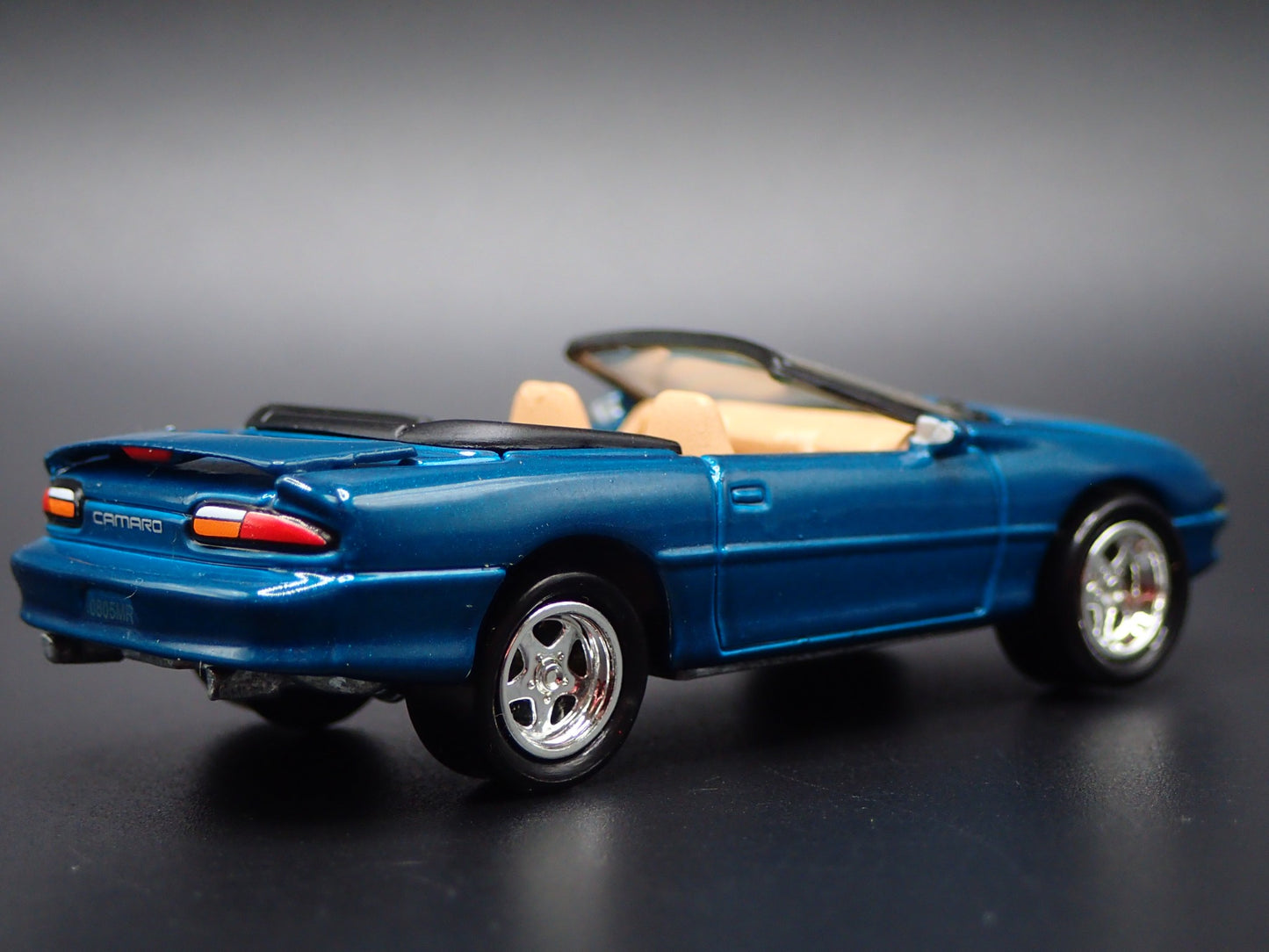 1993-2002 CHEVY CHEVROLET CAMARO CONVERTIBLE GREEN 1:64 SCALE DIECAST MODEL CAR