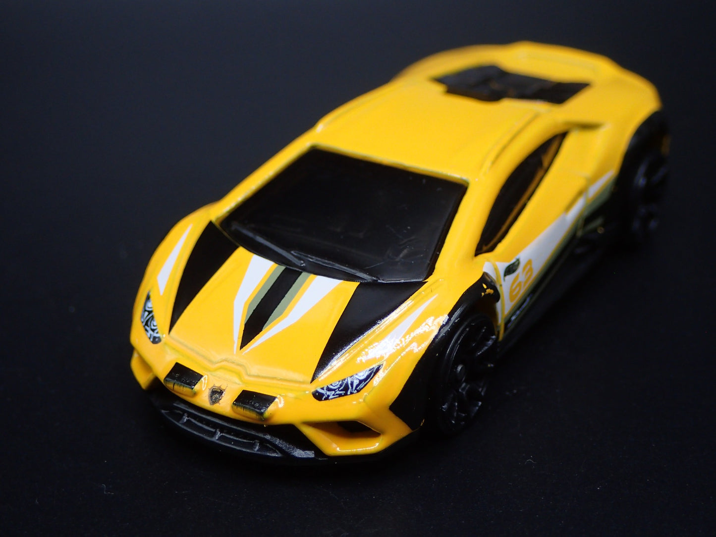 2023-2024 LAMBORGHINI HURACAN STERRATO SUPER CAR 1:64 SCALE DIECAST MODEL CAR