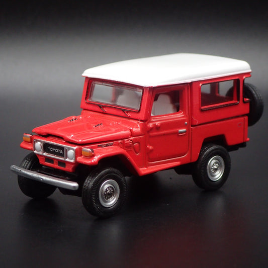 1960-1984 TOYOTA LAND CRUISER FJ40 RED 1/64 SCALE COLLECTIBLE DIECAST MODEL CAR