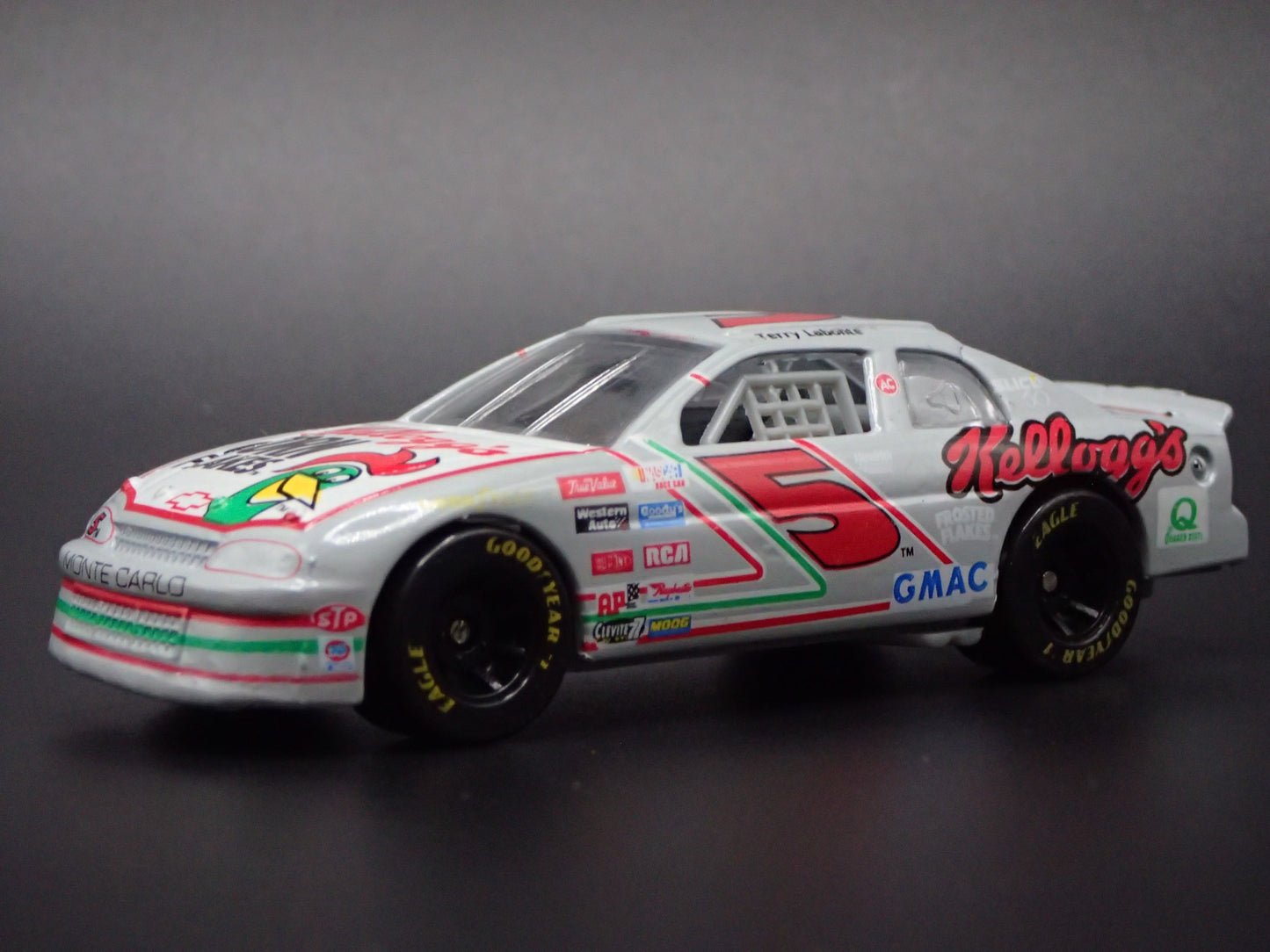 1996 CHEVY CHEVROLET MONTE CARLO 5 TERRY LABONTE NASCAR 1:64 DIECAST MODEL CAR