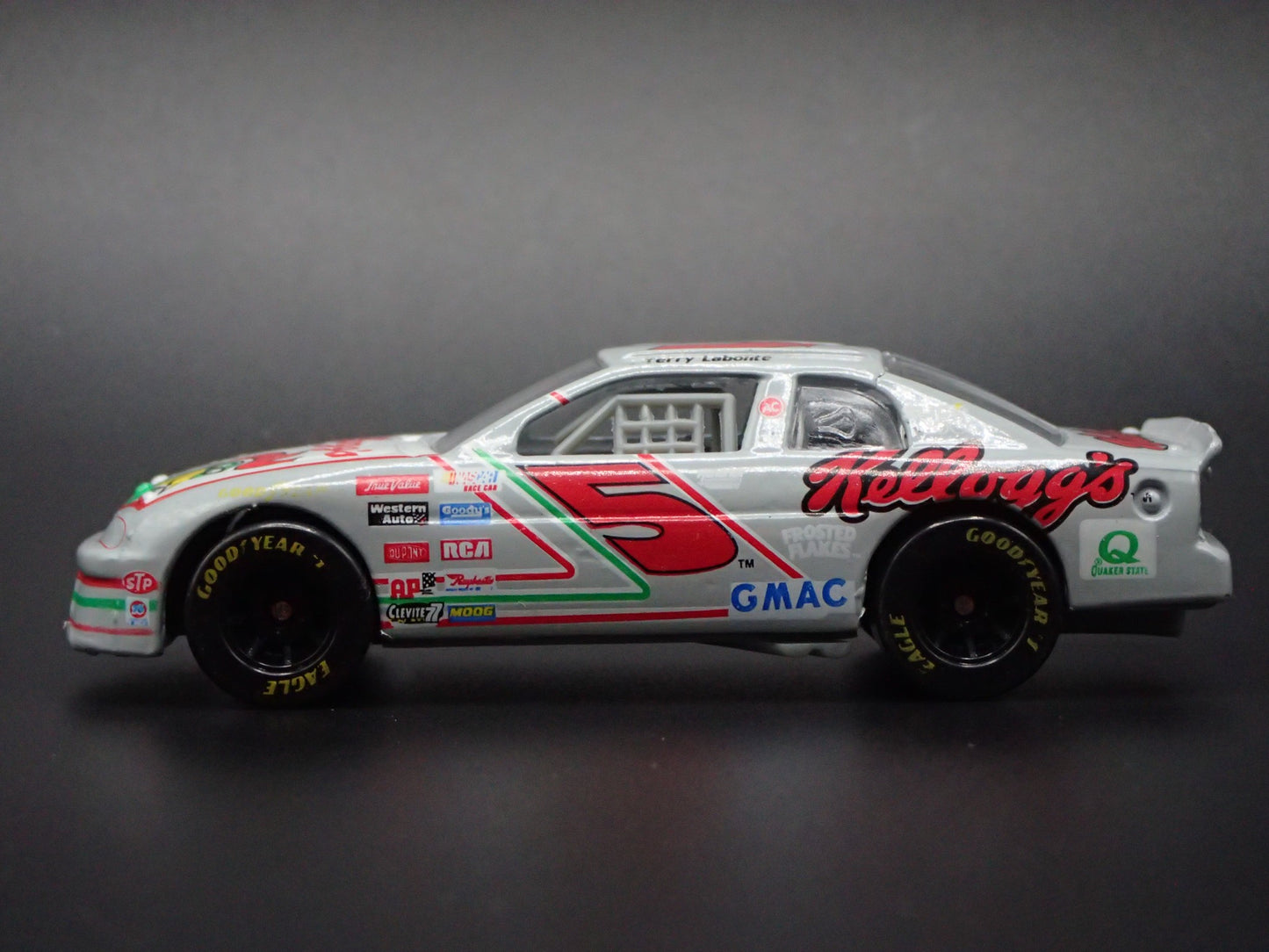 1996 CHEVY CHEVROLET MONTE CARLO 5 TERRY LABONTE NASCAR 1:64 DIECAST MODEL CAR