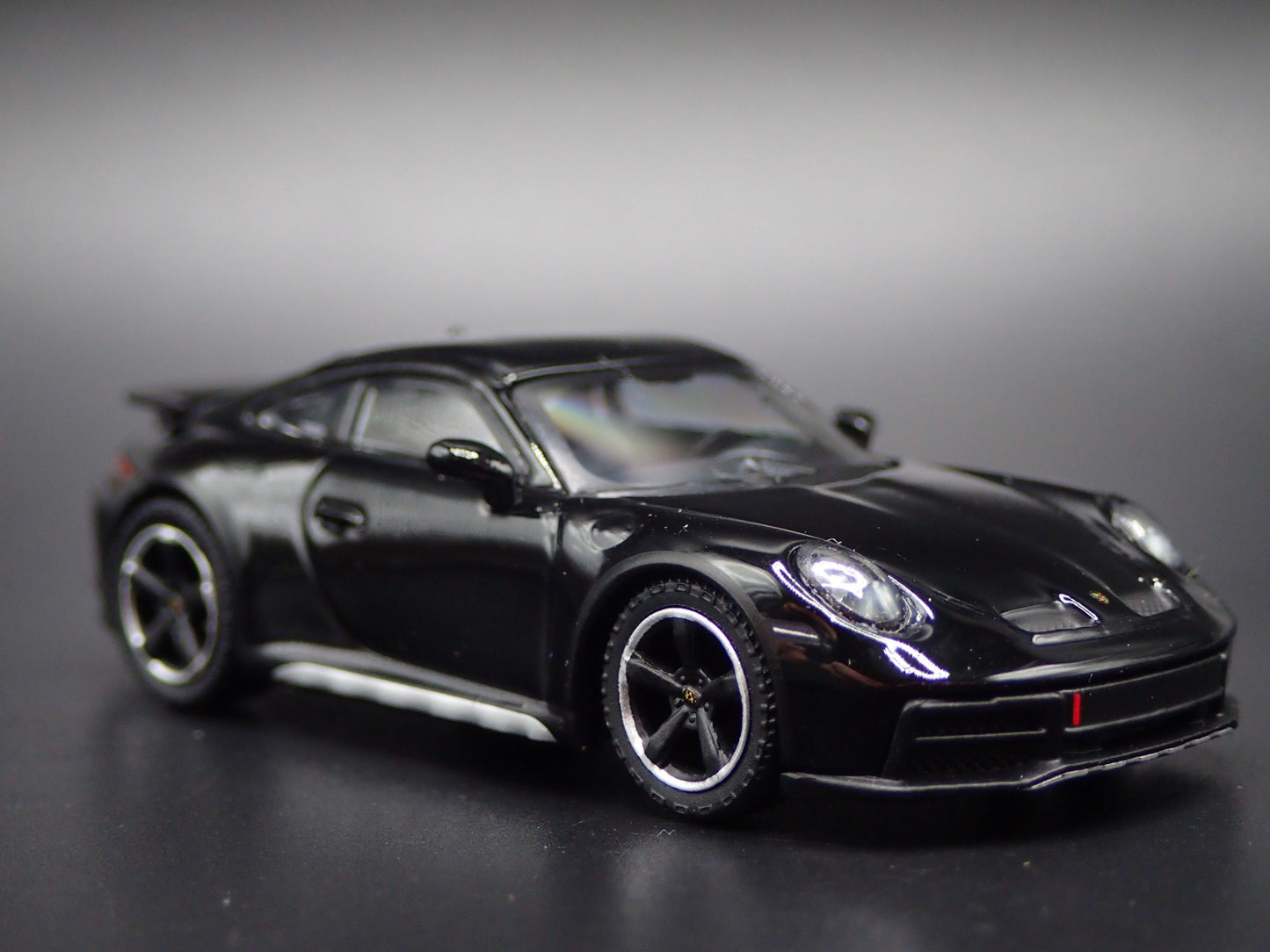 PORSCHE 911 DAKAR RALLYE OFF ROAD BLACK 1/64 SCALE COLLECTIBLE DIECAST MODEL CAR