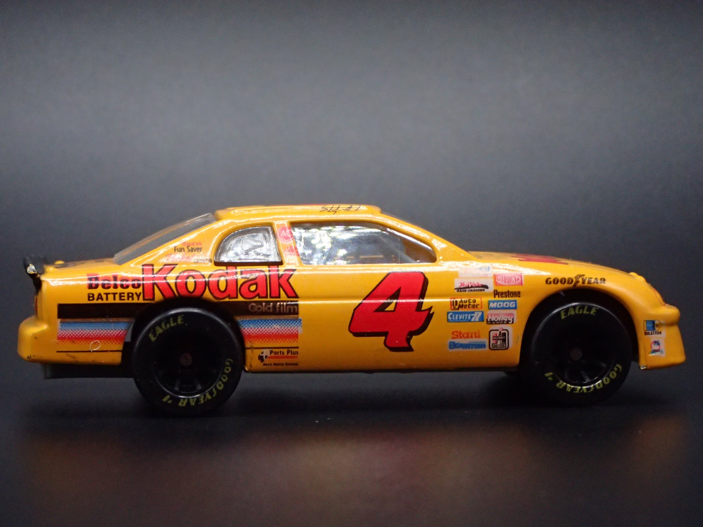 1996 CHEVY CHEVROLET MONTE CARLO 4 STERLING MARTIN NASCAR 1:64 DIECAST MODEL CAR