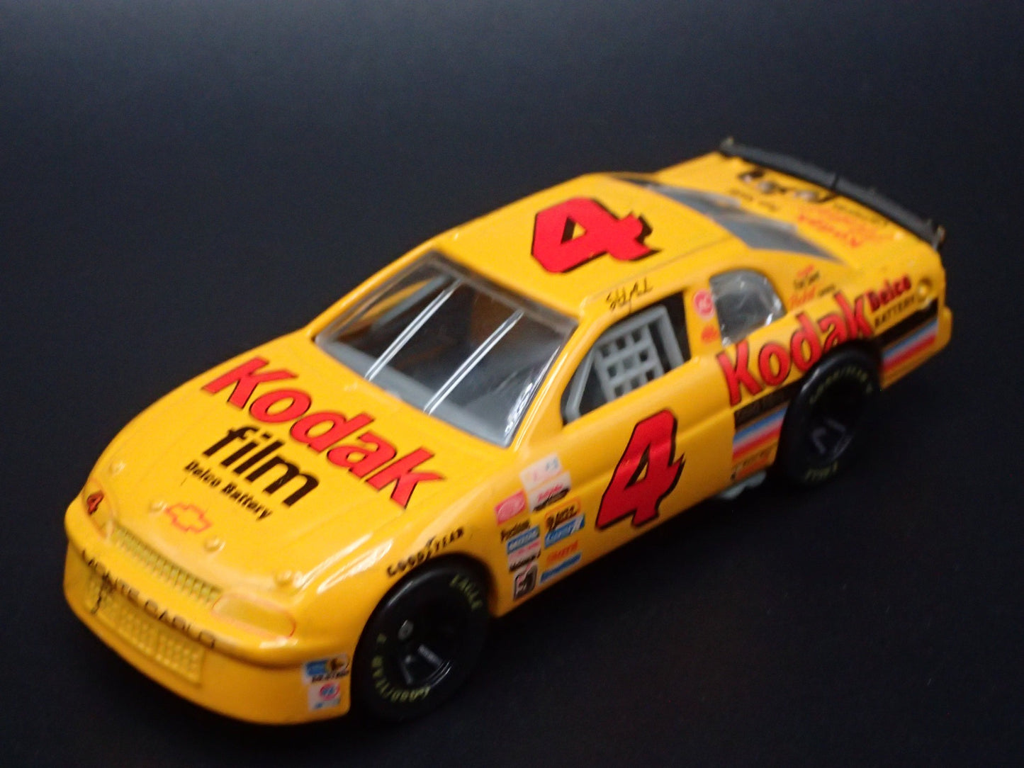 1996 CHEVY CHEVROLET MONTE CARLO 4 STERLING MARTIN NASCAR 1:64 DIECAST MODEL CAR
