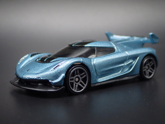 2021-2025 KOENIGSEGG JESKO SUPER CAR BLUE 1:64 SCALE DIORAMA DIECAST MODEL CAR