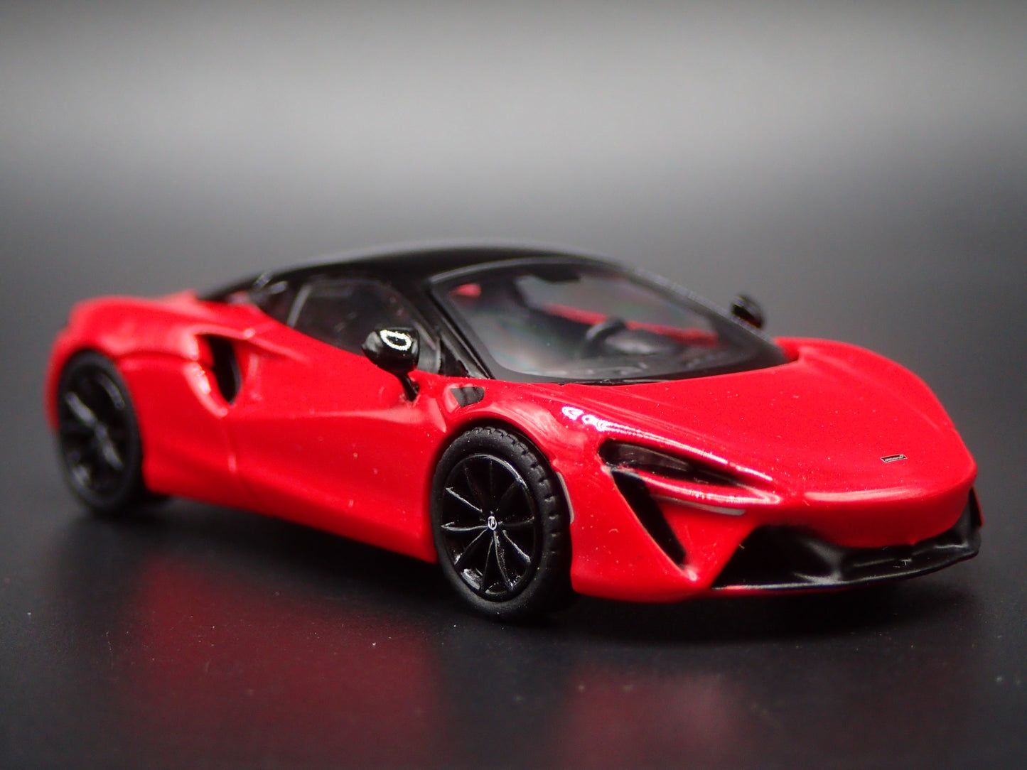 2023-2026 MCLAREN ARTURA SUPER CAR RED 1:64 SCALE DIORAMA DIECAST MODEL CAR