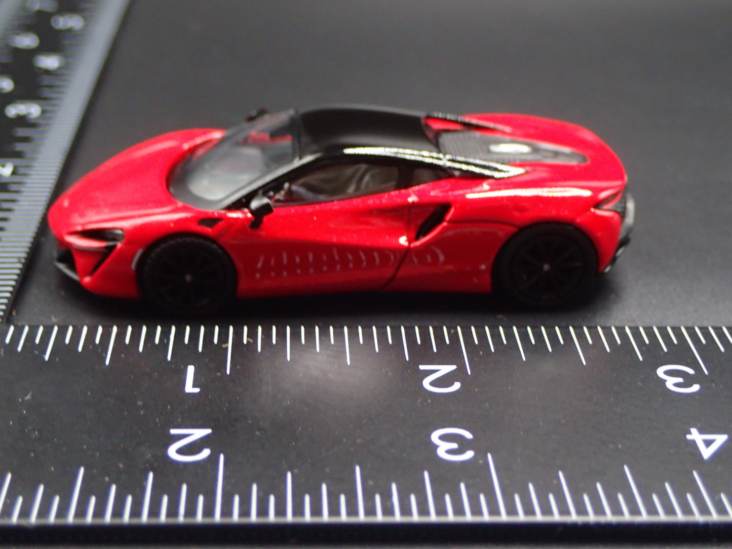 2023-2026 MCLAREN ARTURA SUPER CAR RED 1:64 SCALE DIORAMA DIECAST MODEL CAR