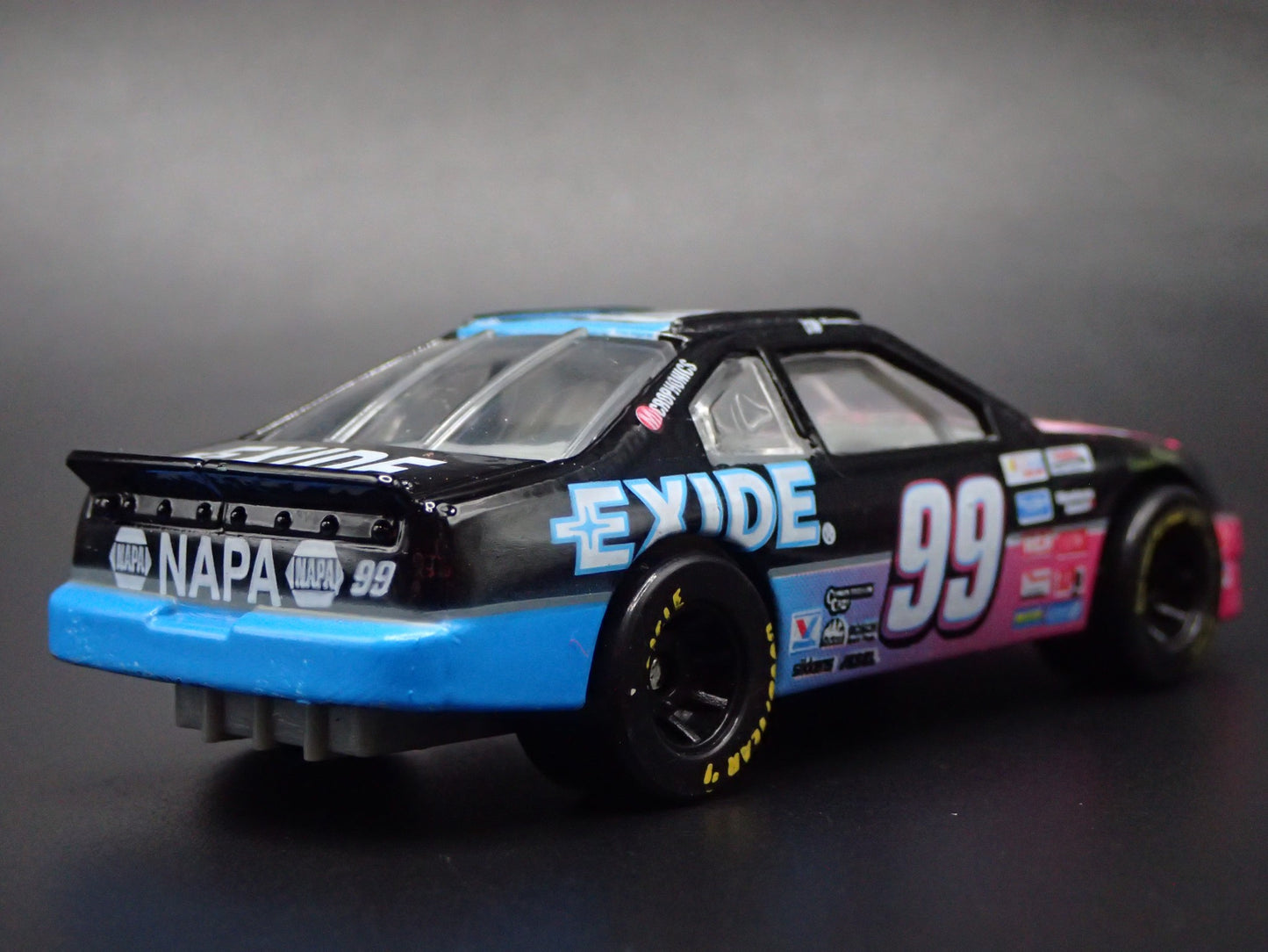 1996 FORD THUNDERBIRD 99 JEFF BURTON EXIDE NASCAR 1:64 SCALE DIECAST MODEL CAR