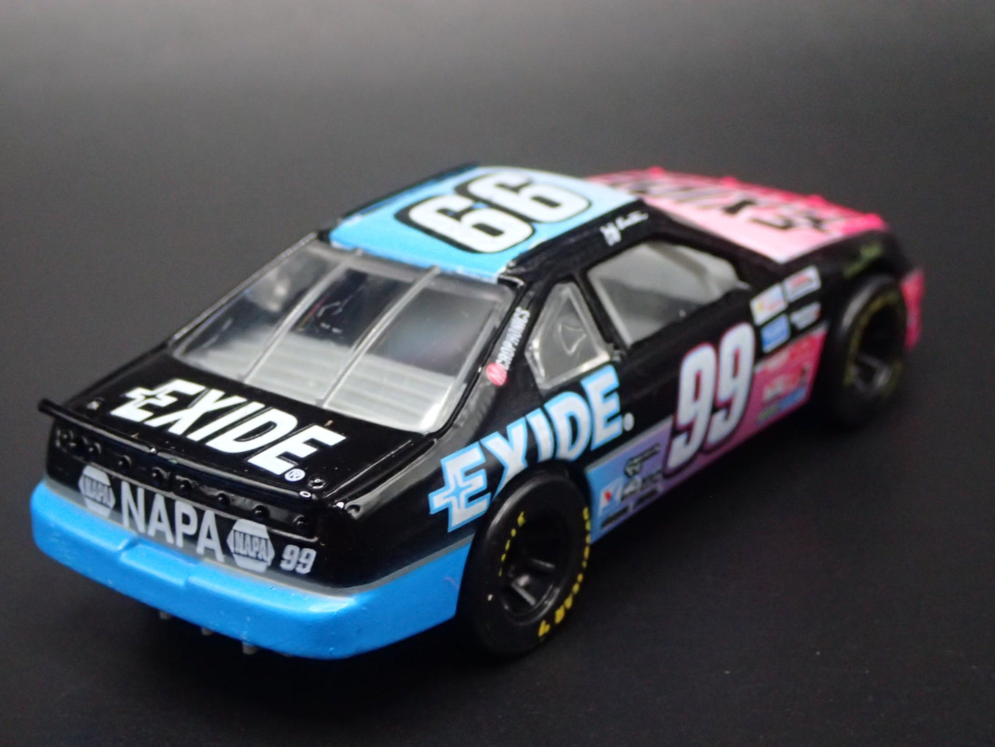 1996 FORD THUNDERBIRD 99 JEFF BURTON EXIDE NASCAR 1:64 SCALE DIECAST MODEL CAR