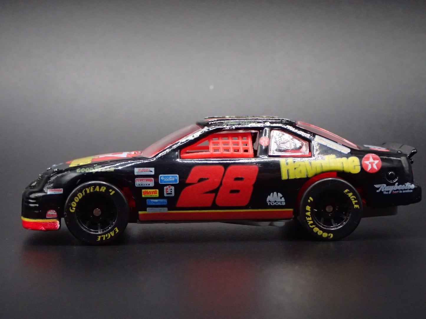 1996 96 FORD THUNDERBIRD 28 ERNIE IRVAN HAVOLINE NASCAR 1:64 DIECAST MODEL CAR