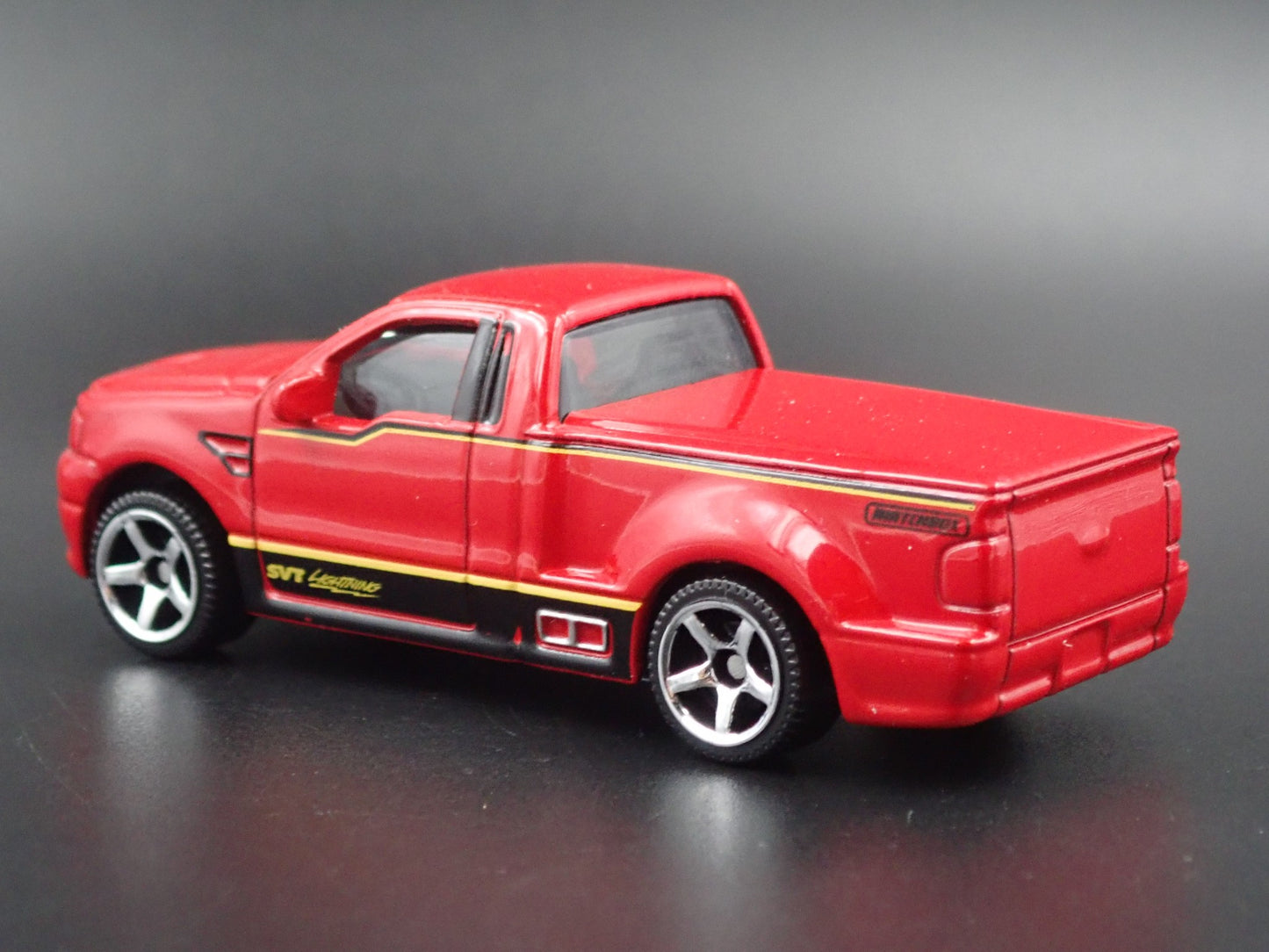 2004 04 FORD SVT F150 LIGHTNING PICKUP TRUCK RED 1:64 SCALE DIECAST MODEL CAR