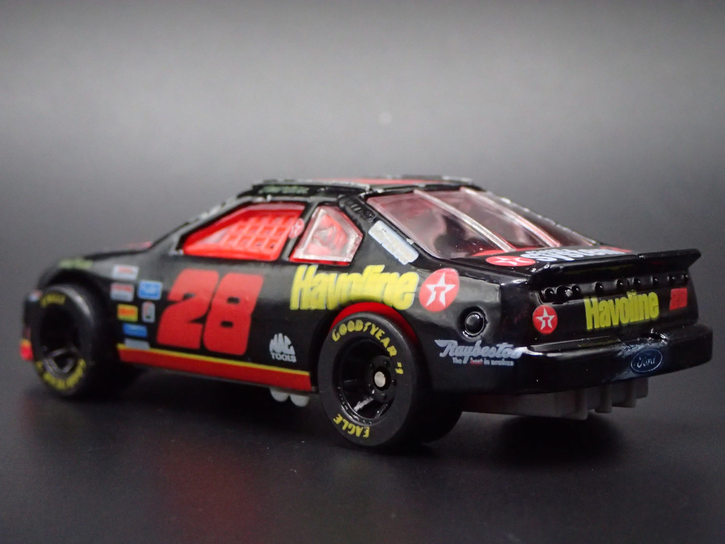 1996 96 FORD THUNDERBIRD 28 ERNIE IRVAN HAVOLINE NASCAR 1:64 DIECAST MODEL CAR