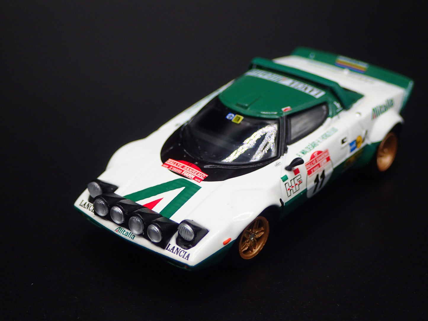 1973-1978 LANCIA STRATOS HF #11 ALITALIA RACE CAR 1:64 SCALE DIECAST MODEL CAR