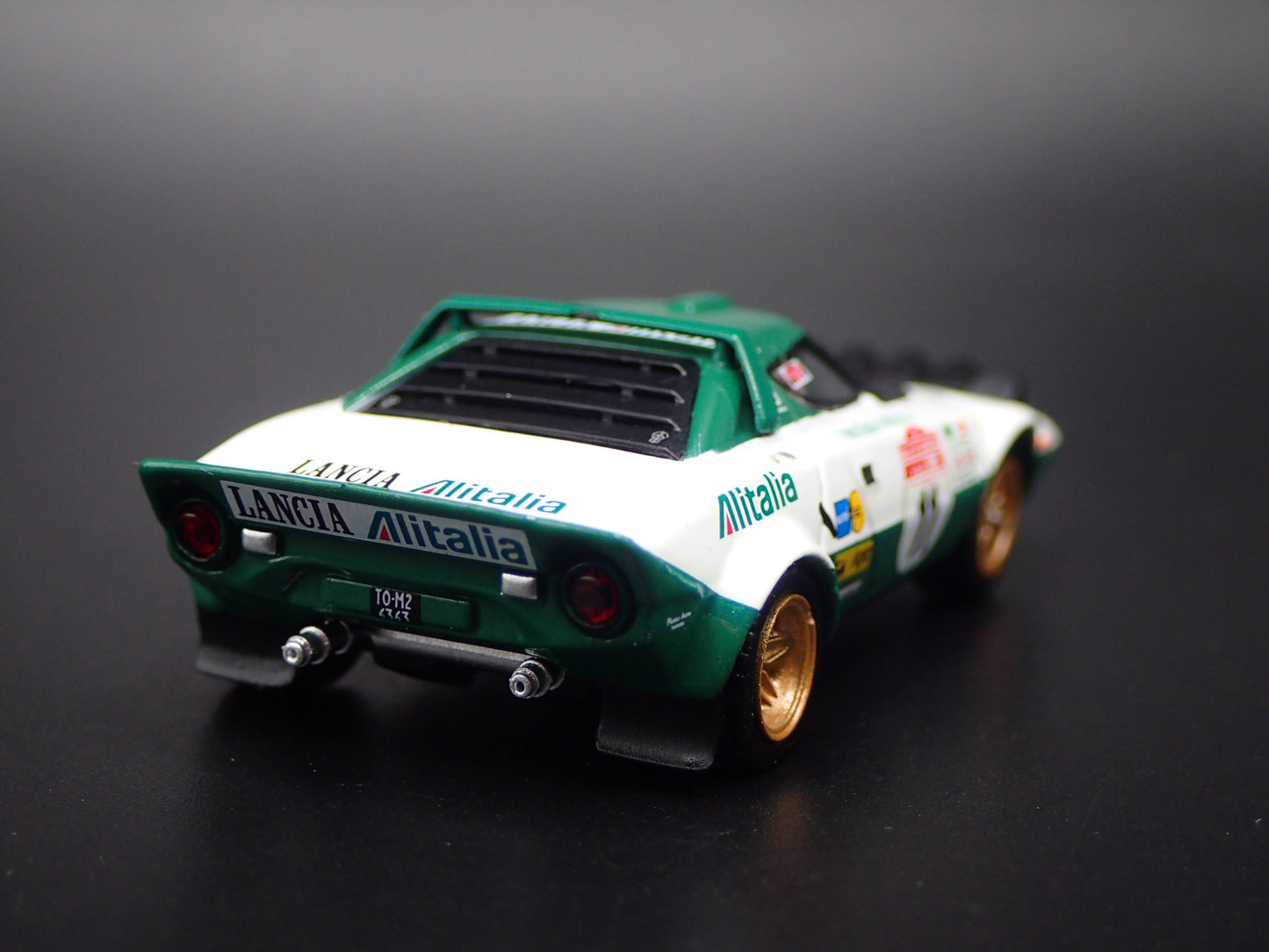 1973-1978 LANCIA STRATOS HF #11 ALITALIA RACE CAR 1:64 SCALE DIECAST MODEL CAR