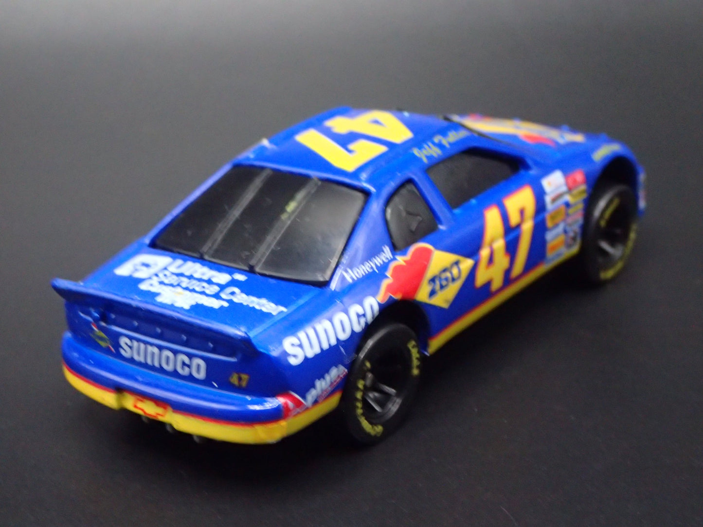 1996 96 CHEVY CHEVROLET MONTE CARLO 47 JEFF FULLER NASCAR 1:64 DIECAST MODEL CAR