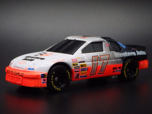 1996 CHEVY CHEVROLET MONTE CARLO DARRELL WALTRIP NASCAR 1:64 DIECAST MODEL CAR