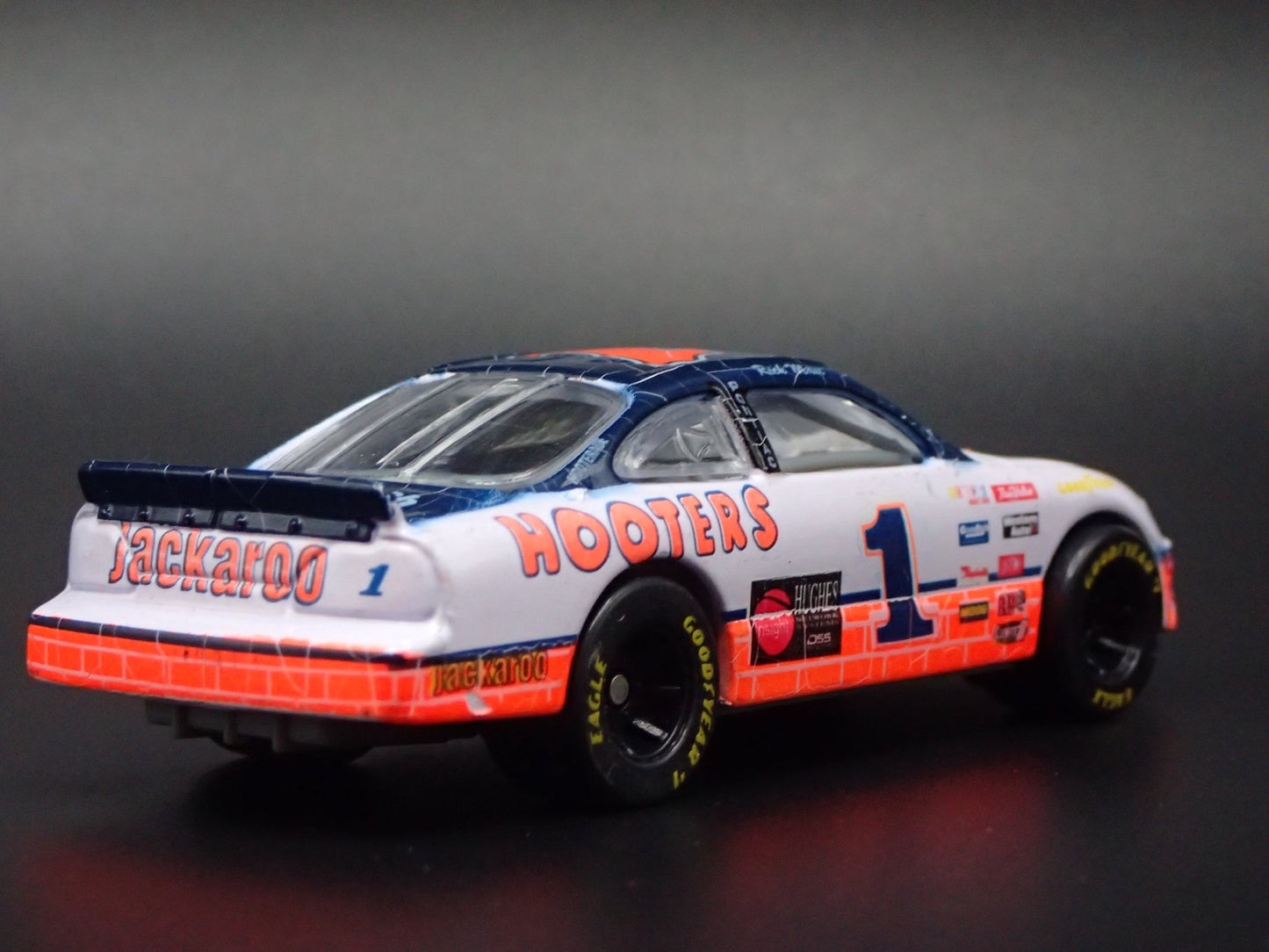1996 96 PONTIAC GRAND PRIX 1 RICK MAST HOOTERS NASCAR 1:64 DIECAST MODEL CAR