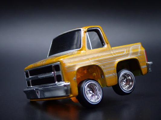 1987 87 CHEVY CHEVROLET C10 TRUCK TUNED LOWRIDER 1/64 SCALE DIECAST MODEL CAR
