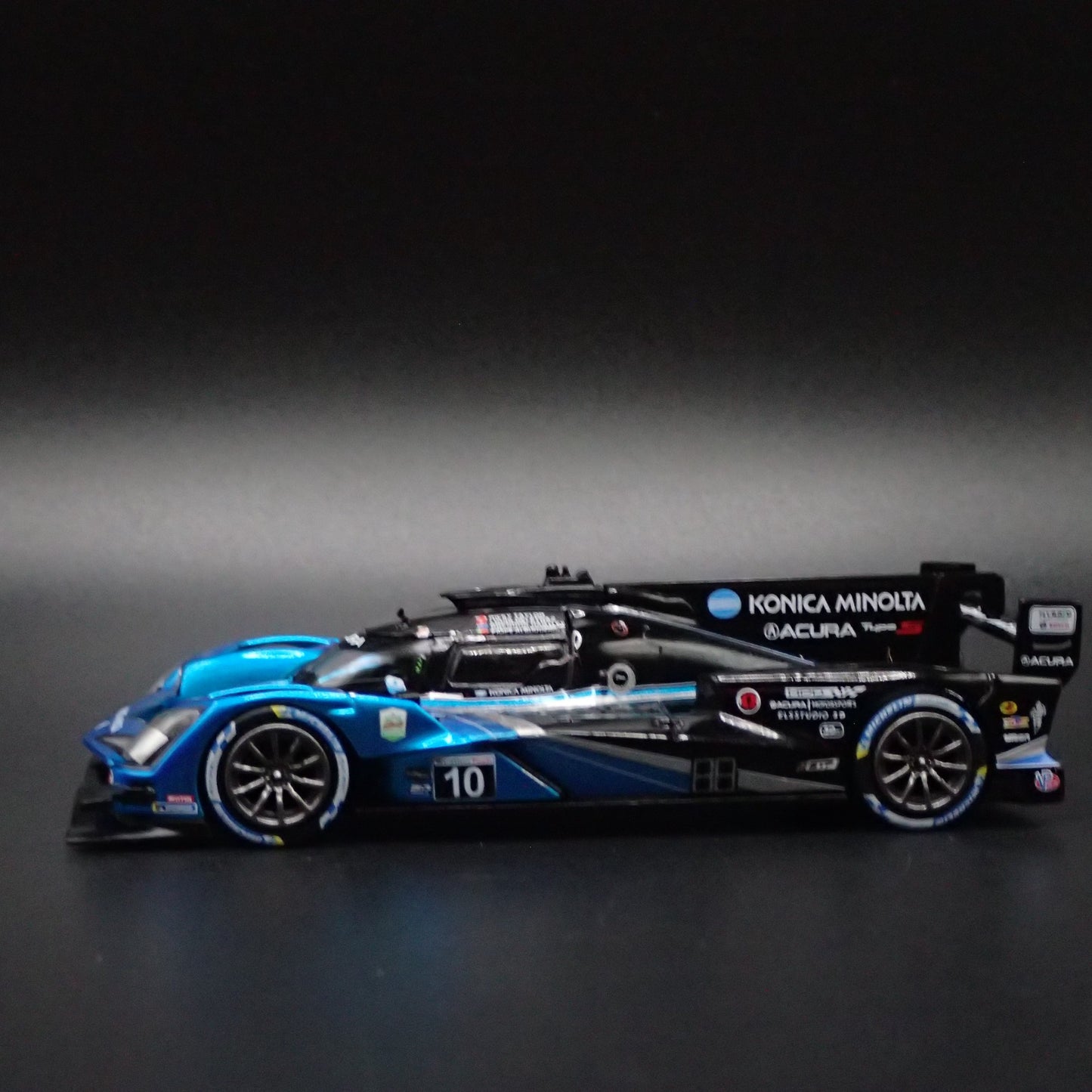 ACURA ARX-06 GTP #10 KONICA 2023 IMSA DAYTONA 24 HR 1:64 SCALE DIECAST MODEL CAR