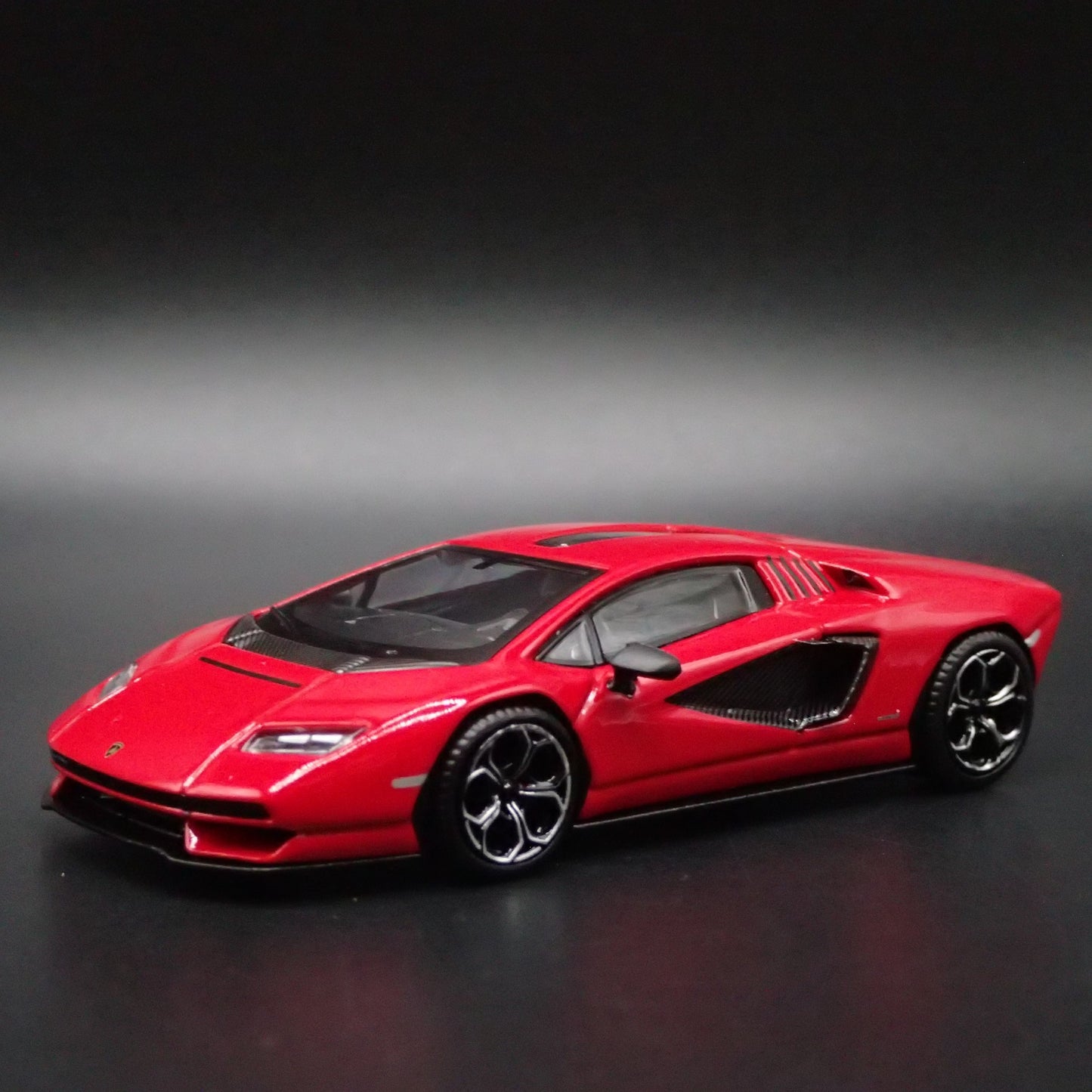 2021 21 LAMBORGHINI COUNTACH LPI 800-4 1:64 SCALE COLLECTIBLE DIECAST MODEL CAR