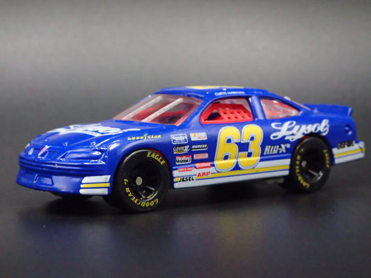1996 96 PONTIAC GRAND PRIX 63 CURTIS MARKHAM LYSOL NASCAR 1:64 DIECAST MODEL CAR