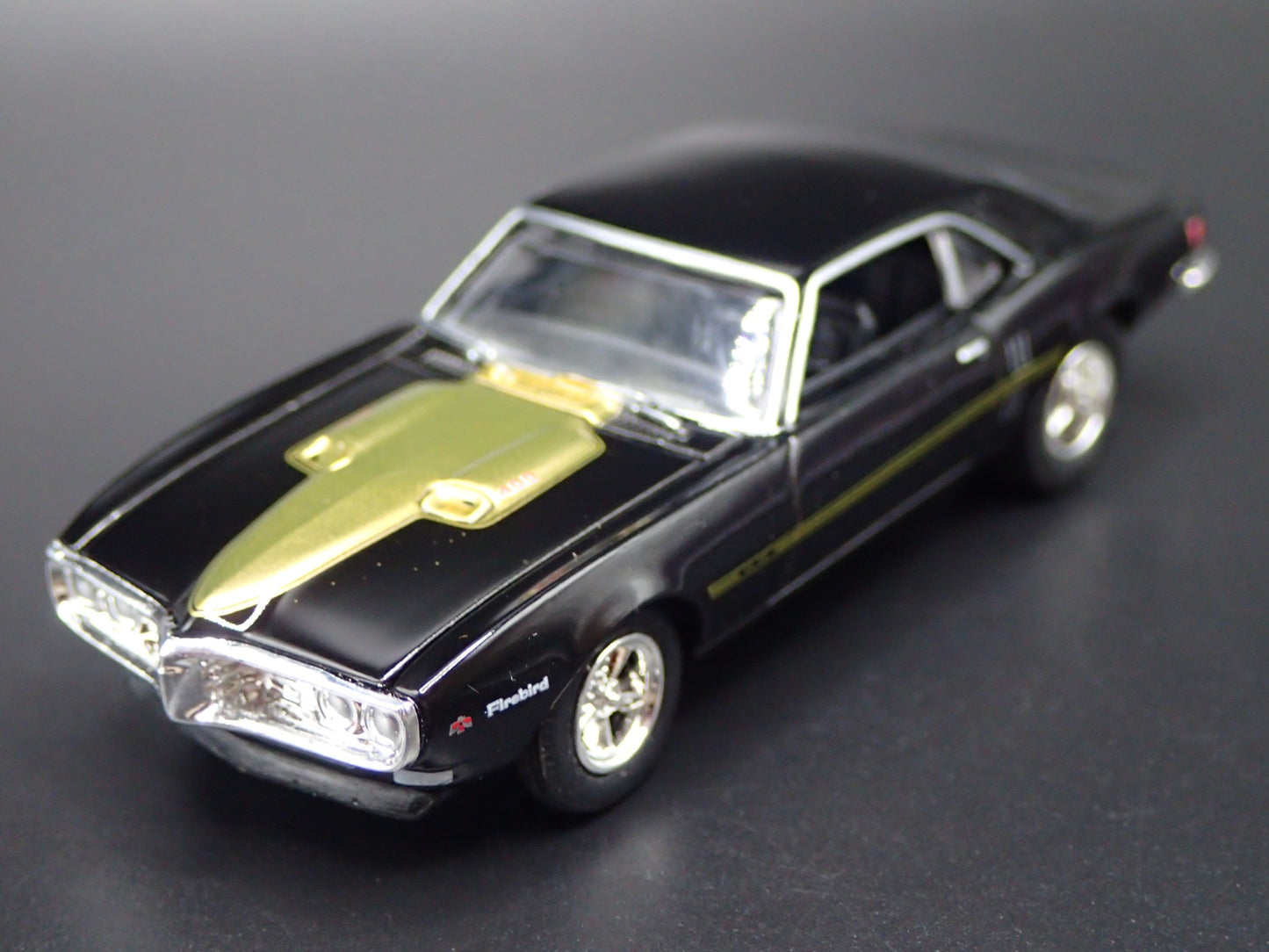 1968 68 PONTIAC FIREBIRD 400 HO 1/64 SCALE COLLECTIBLE DIORAMA DIECAST MODEL CAR