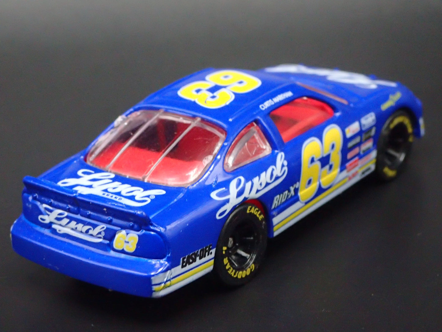 1996 96 PONTIAC GRAND PRIX 63 CURTIS MARKHAM LYSOL NASCAR 1:64 DIECAST MODEL CAR