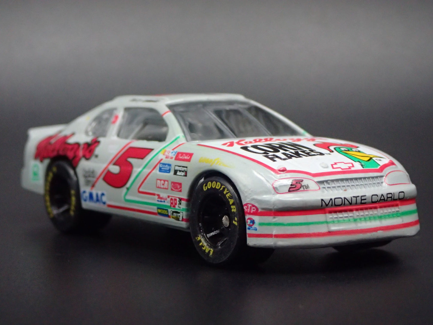 1996 CHEVY CHEVROLET MONTE CARLO 5 TERRY LABONTE NASCAR 1:64 DIECAST MODEL CAR