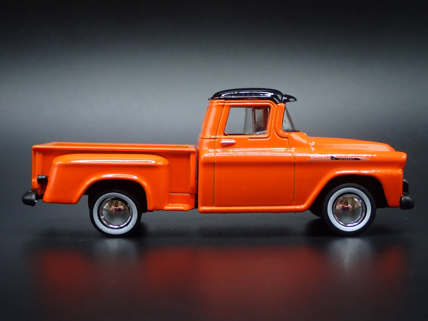1958 58 CHEVY CHEVROLET APACHE PICKUP TRUCK ORANGE 1:64 SCALE DIECAST MODEL CAR