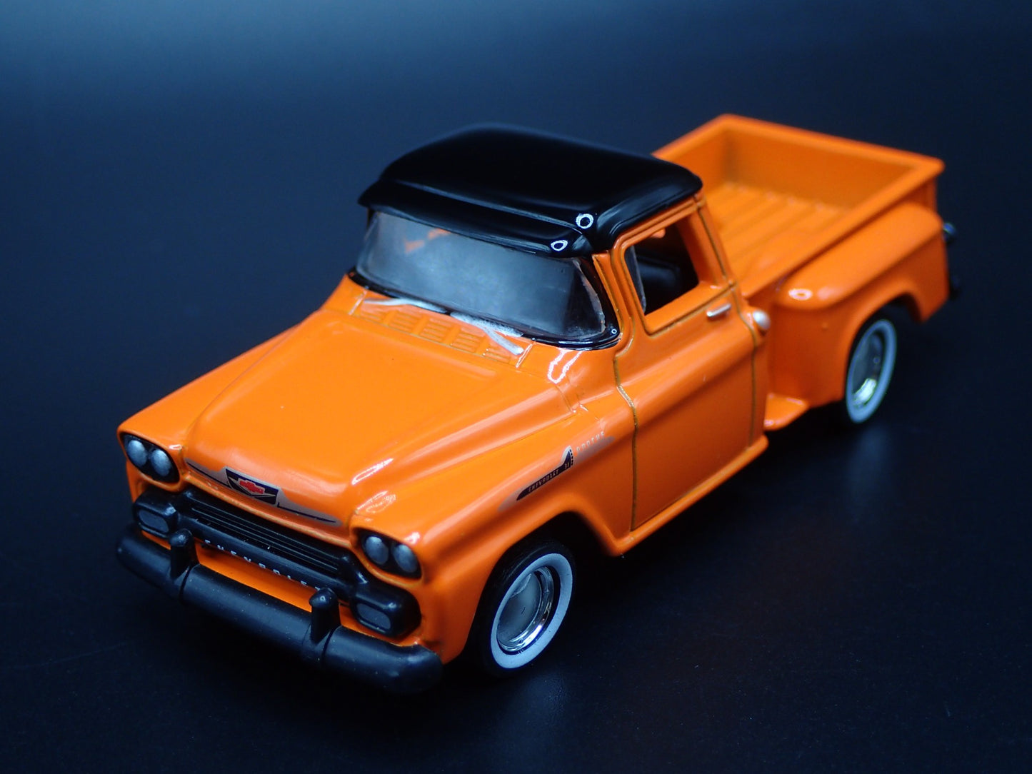 1958 58 CHEVY CHEVROLET APACHE PICKUP TRUCK ORANGE 1:64 SCALE DIECAST MODEL CAR