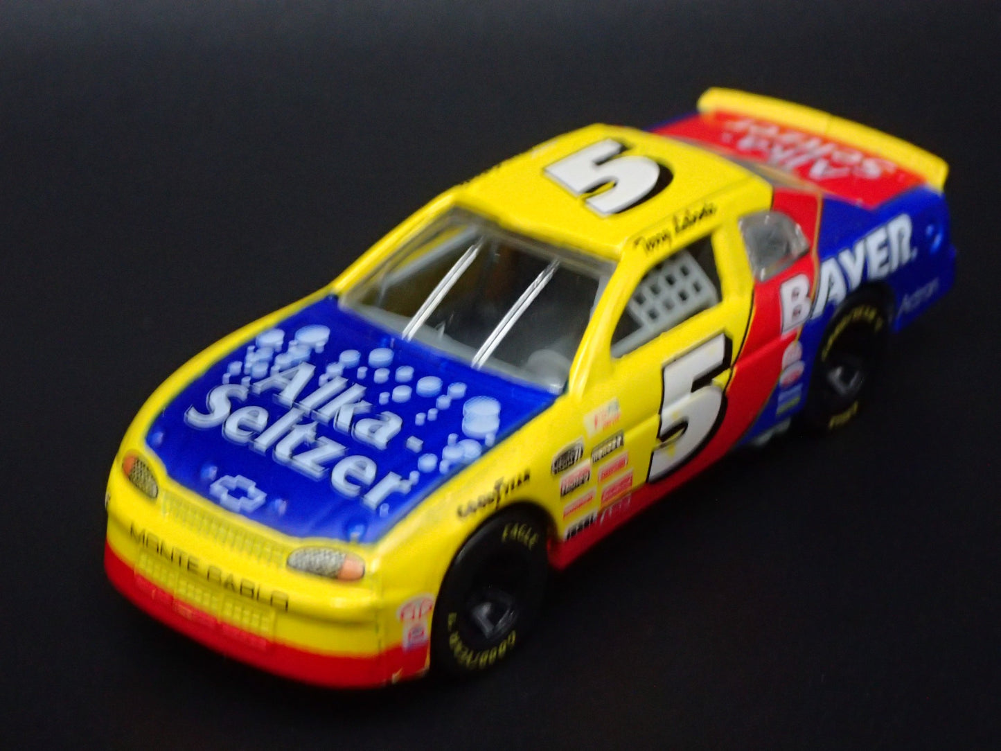 1996 CHEVY CHEVROLET MONTE CARLO 5 TERRY LABONTE NASCAR 1:64 DIECAST MODEL CAR