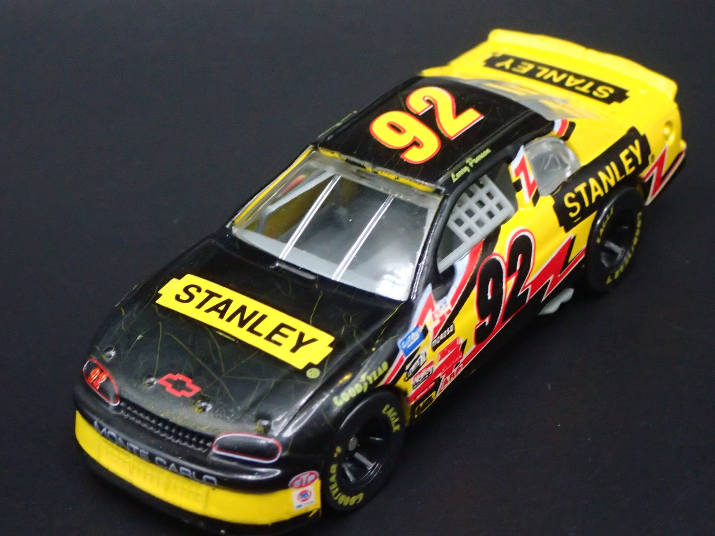 1996 CHEVY CHEVROLET MONTE CARLO 92 LARRY PEARSON NASCAR 1:64 DIECAST MODEL CAR