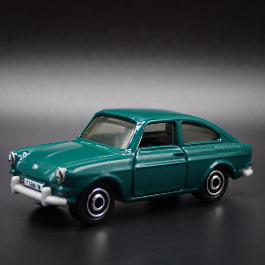 1961-1973 VW VOLKSWAGEN FASTBACK 1600 TL 1/64 SCALE DIORAMA DIECAST MODEL CAR
