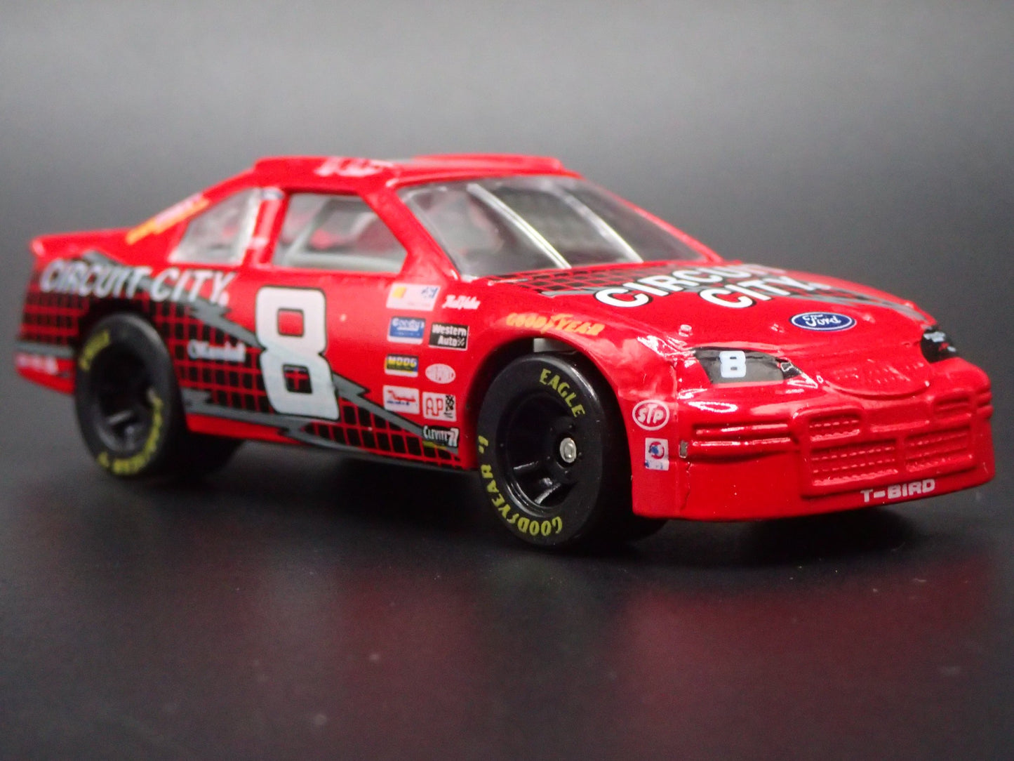 1996 96 FORD THUNDERBIRD 8 HUT STRICKLIN NASCAR 1:64 SCALE DIECAST MODEL CAR