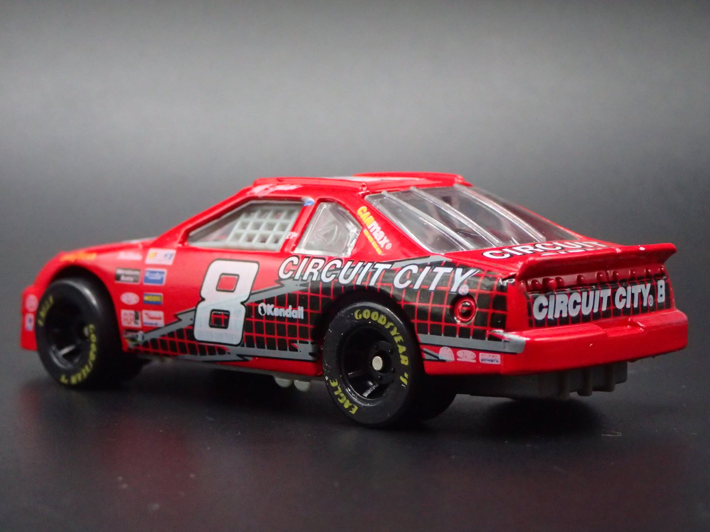 1996 96 FORD THUNDERBIRD 8 HUT STRICKLIN NASCAR 1:64 SCALE DIECAST MODEL CAR