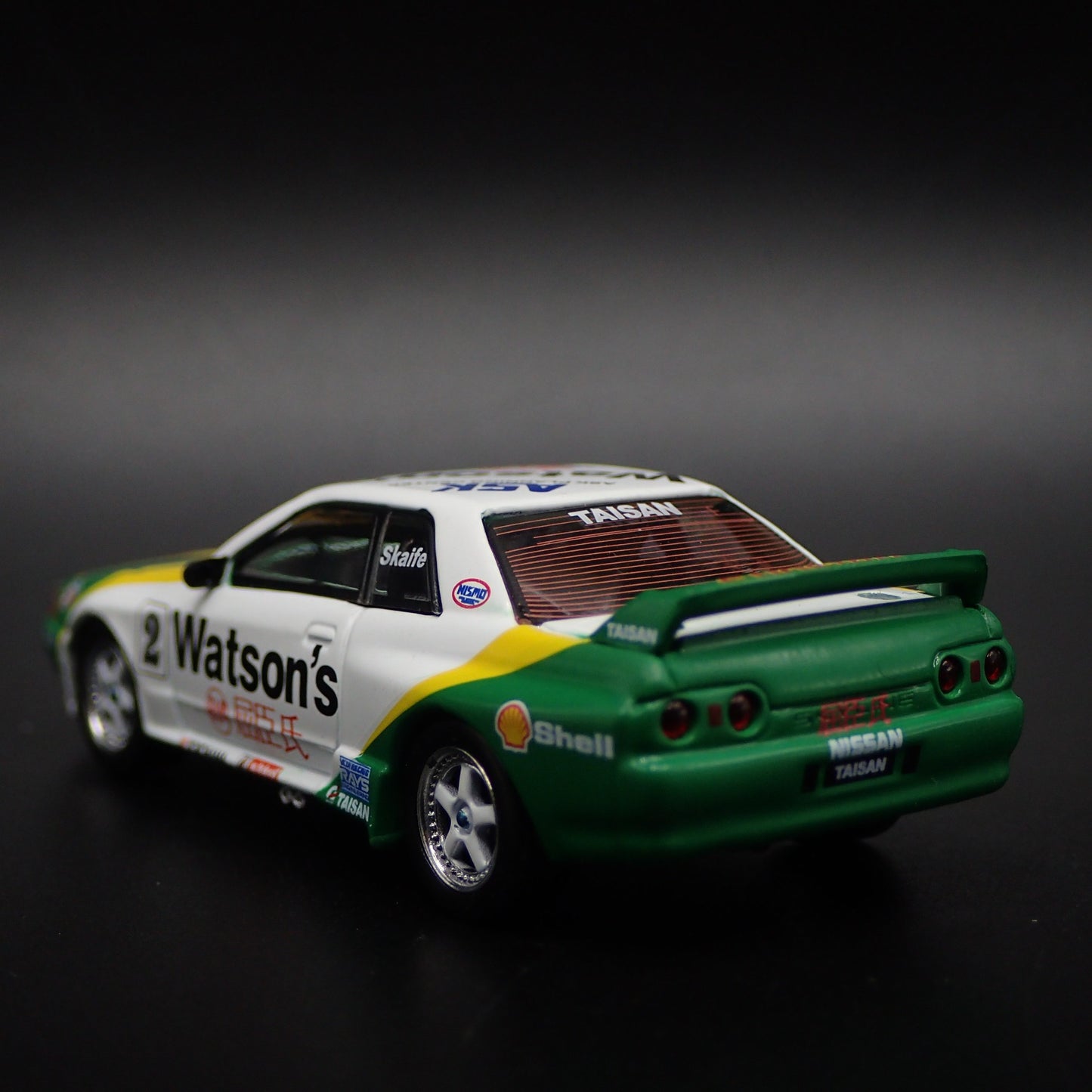 1989-1994 NISSAN SKYLINE GTR R32 1991 MACAU GP #2 1:64 SCALE DIECAST MODEL CAR