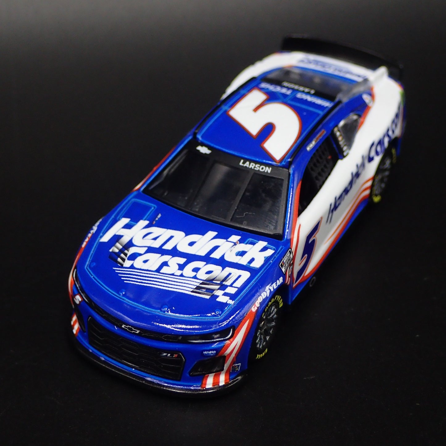 2023 23 CHEVY CAMARO ZL1 5 KYLE LARSON HENDRICKCAR NASCAR 1:64 DIECAST MODEL CAR