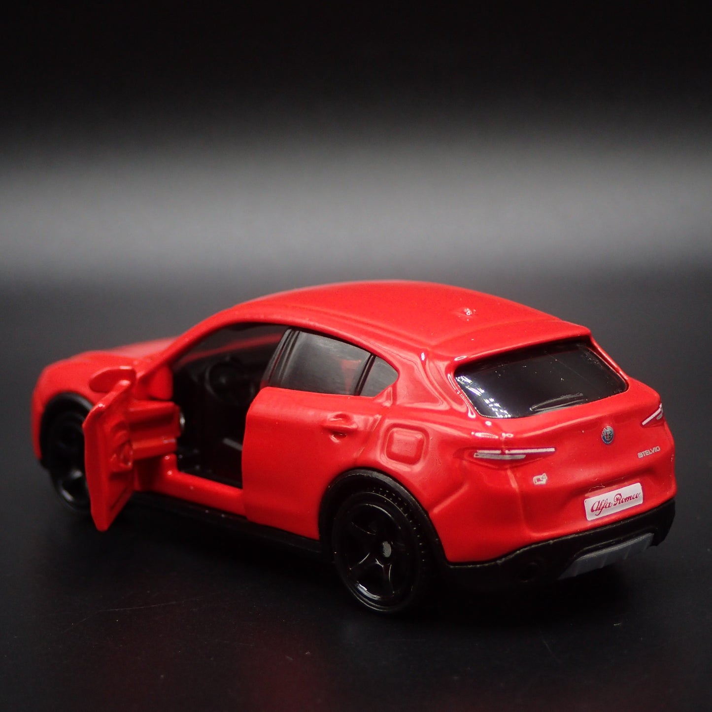 2017-2025 ALFA ROMEO STELVIO 1:64 SCALE COLLECTIBLE DIORAMA DIECAST MODEL CAR